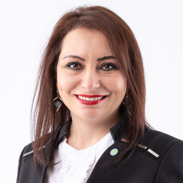 IYI - Burcu Akçaru